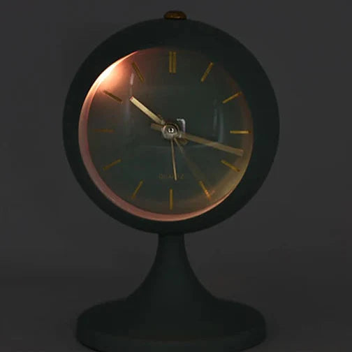 Vintage Tischwecker rund auf Standfuß