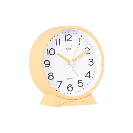 Klassischer runder Wecker mit Ziffernblatt