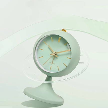 Vintage Tischwecker rund auf Standfuß