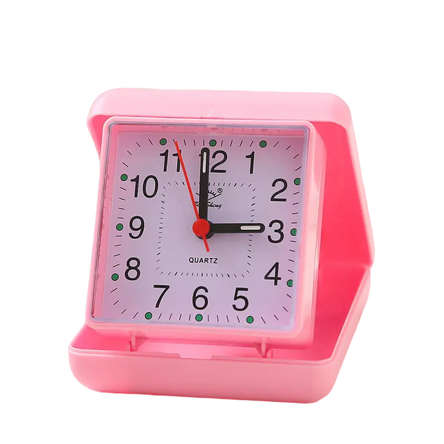 Kleiner analoger Reisewecker im Retro-Stil