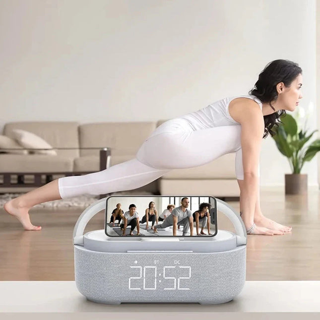 Radiowecker mit Lampe und kabellosem Laden