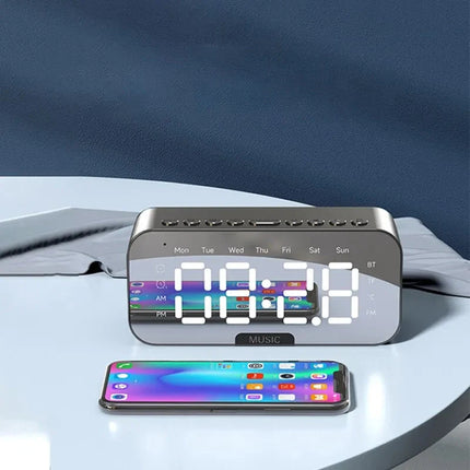 Smarter Radiowecker mit Bluetooth Jugendliche