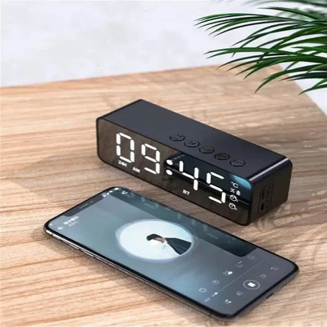 Radiowecker mit Akku und Bluetooth Lautsprecher