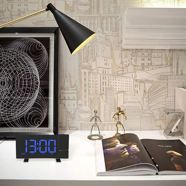 Digitaler Projektionswecker mit blauer Anzeige