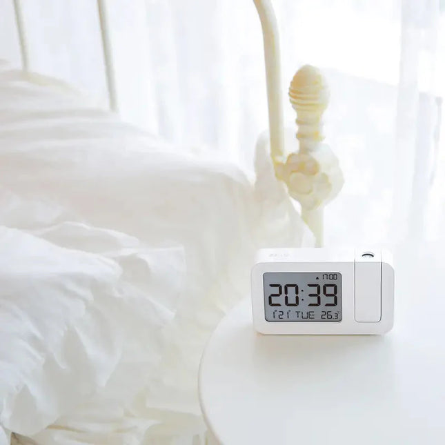 Digitaler Projektionswecker für Jugendliche