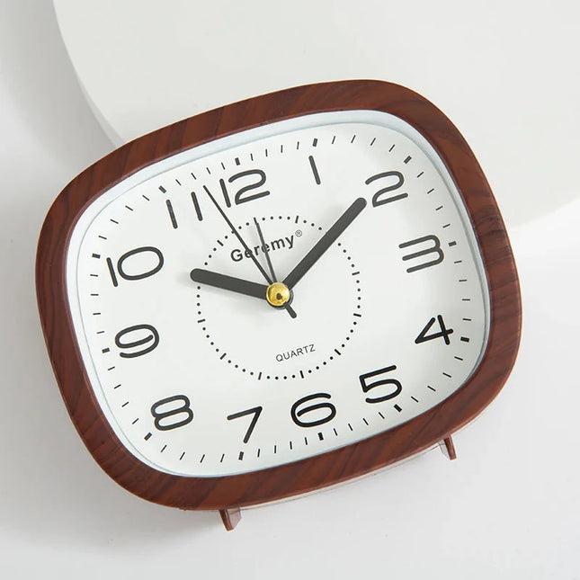 Analoger Wecker mit extra großen Zahlen