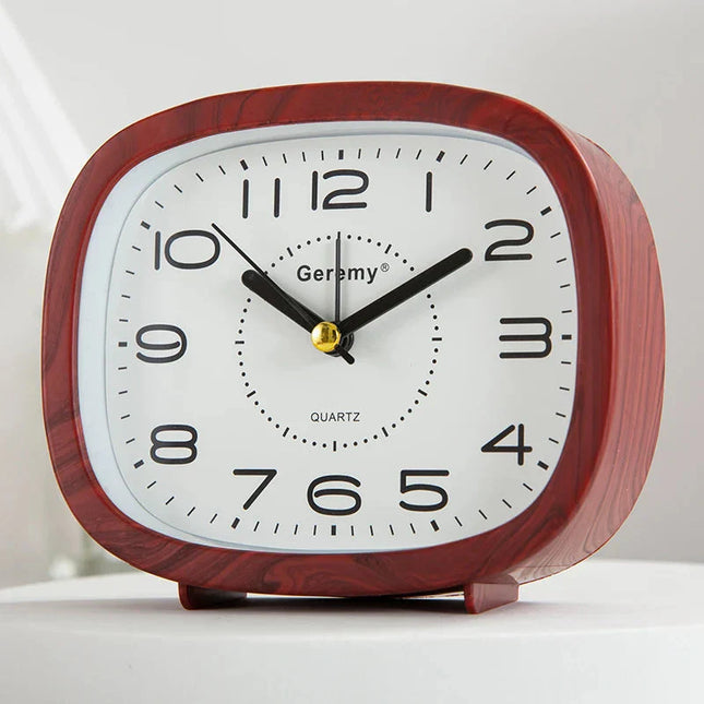 Analoger Wecker mit extra großen Zahlen