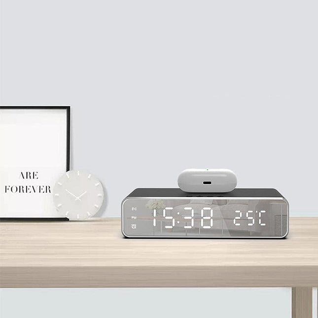 Wecker mit Qi-Ladestation und Temperaturanzeige