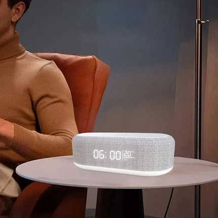 Design Wecker mit Induktionsladegerät