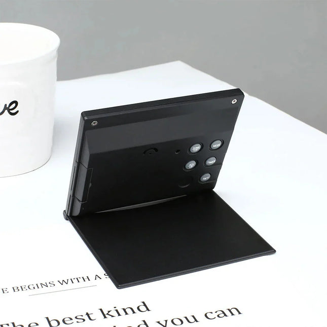 Kompakter klappbarer Wecker für Reisen