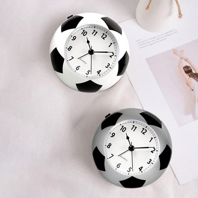 Wecker als Fußball für Jungen