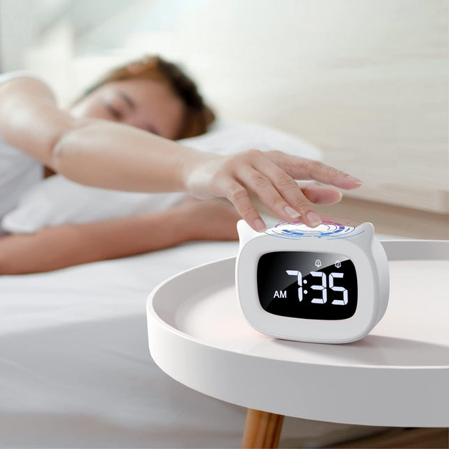 Süßer Schlaftrainer für Babys mit Nachtlicht