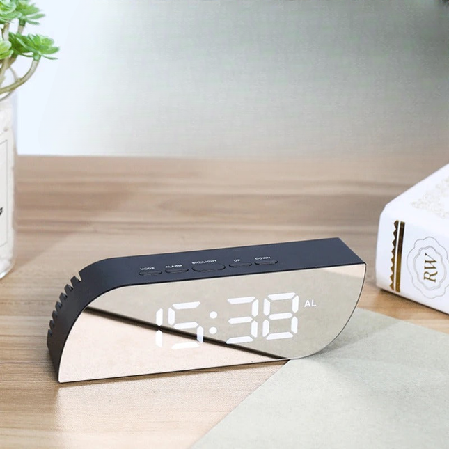 Moderner Design Lichtwecker mit Spiegeldisplay