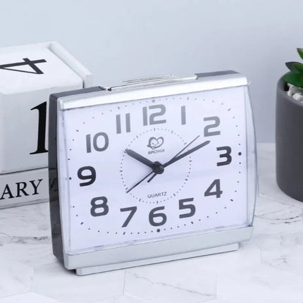 Analoger Wecker für Senioren große Zahlen