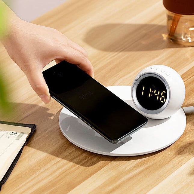 Lichtwecker für Teenager mit Handy-Ladestation