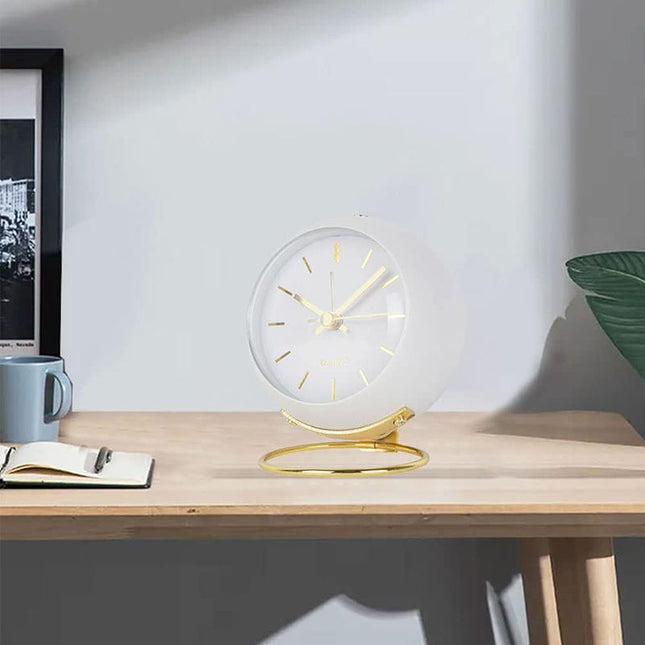 Runder Vintage Wecker in Weiß